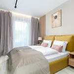 Riviera Let's Sea Z Basenem By Baltic Club شقة